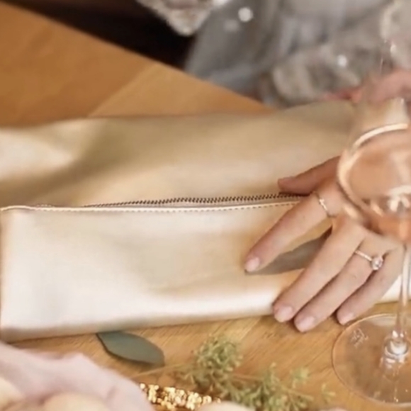 Fawn design gold clutch jillybox - Picture 3 of 4